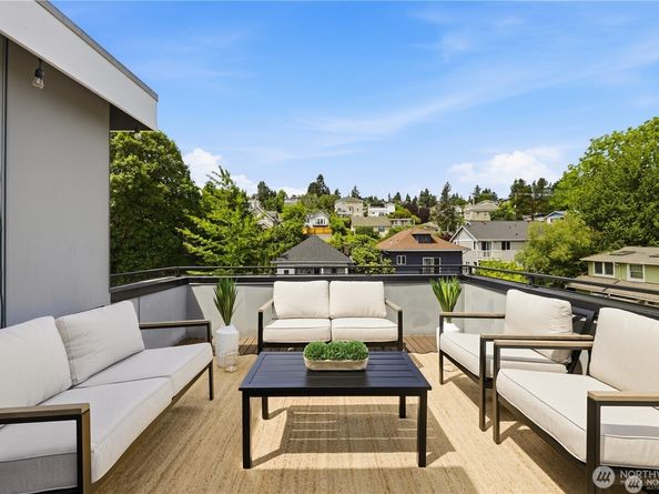 3045 21st Avenue W C, Seattle WA 98199