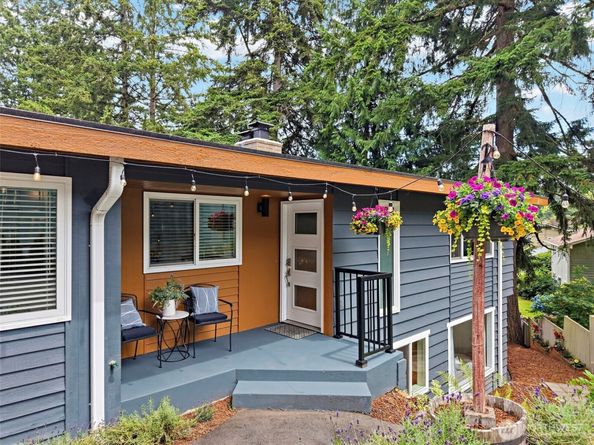 16106 Densmore Avenue N, Shoreline WA 98133