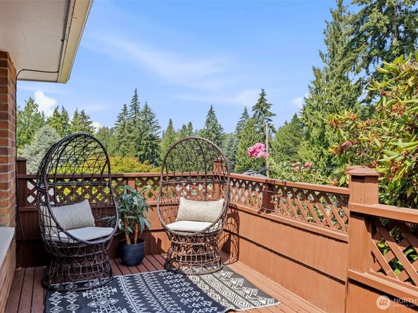 16613 19th Avenue SW, Burien WA 98166