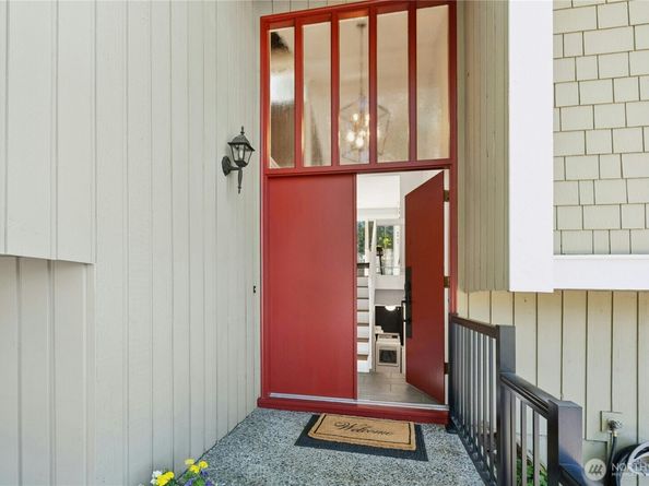 4643 152nd Place SE, Bellevue WA 98006