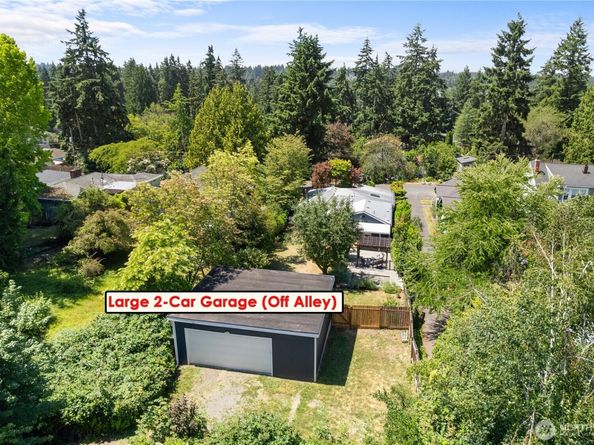 12032 38th Avenue NE, Seattle WA 98125