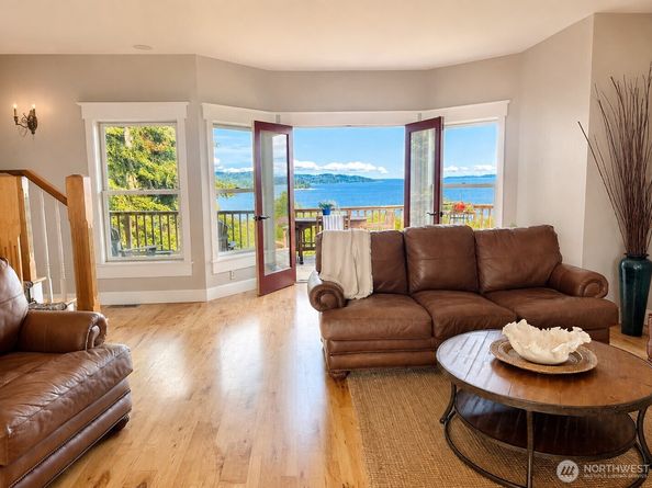 6838 SW Maury Park Road, Vashon WA 98070