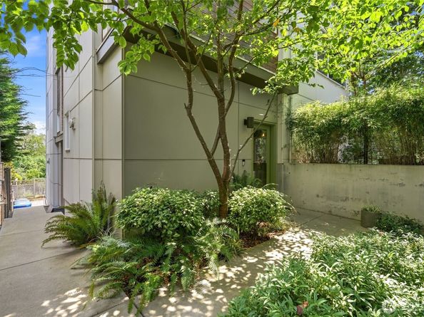 1806 25th Avenue A, Seattle WA 98122