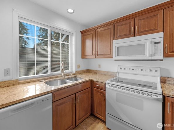 11708 Admiralty Way D, Everett WA 98204