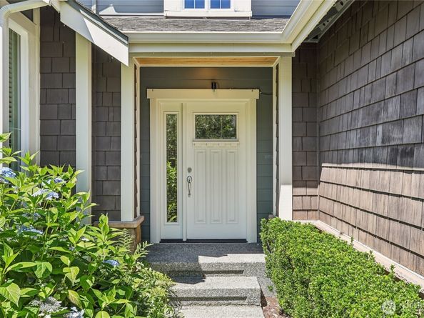 11815 157th Avenue NE, Redmond WA 98052