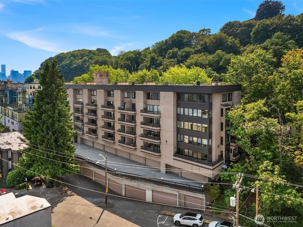 700 Crockett Street 104, Seattle WA 98109