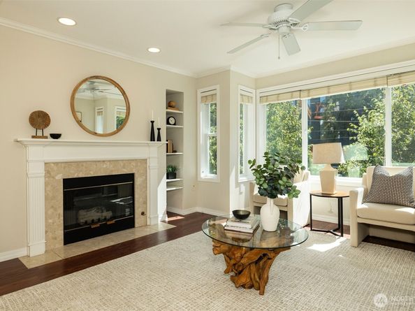 1762 NW 57th Street 203, Seattle WA 98107