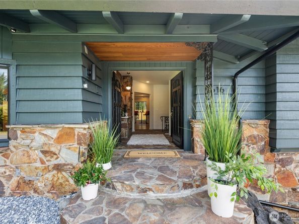 9616 242nd Place SW, Edmonds WA 98020