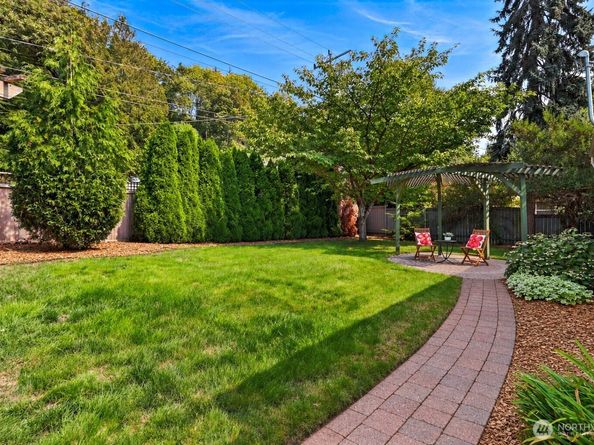 12025 56th Place S, Seattle WA 98178