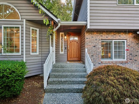1011 16th Court, Mukilteo WA 98275