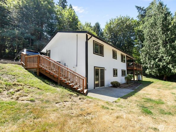 5769 Blakely Avenue NE, Bainbridge Island WA 98110