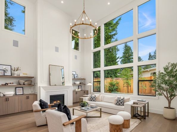 1650 168th Avenue NE, Bellevue WA 98008