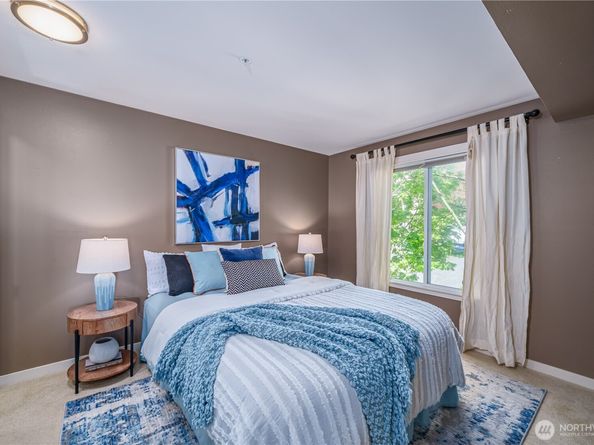622 6th Avenue W 502, Seattle WA 98119