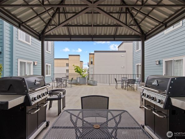 300 10th Avenue A302, Seattle WA 98122