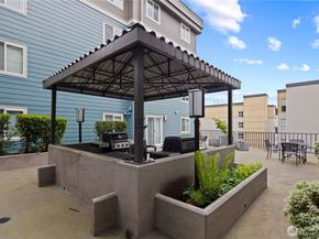 300 10th Avenue A302, Seattle WA 98122