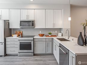 825 238th Place SE D, Bothell WA 98021