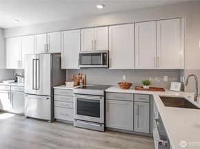 825 238th Place SE D, Bothell WA 98021