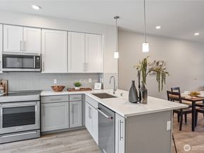 825 238th Place SE D, Bothell WA 98021