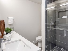 825 238th Place SE D, Bothell WA 98021