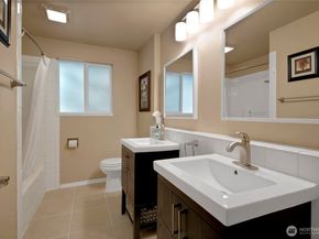 2419 SW 316th Street, Federal Way WA 98023