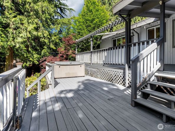 2419 SW 316th Street, Federal Way WA 98023
