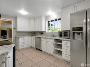 2419 SW 316th Street, Federal Way WA 98023
