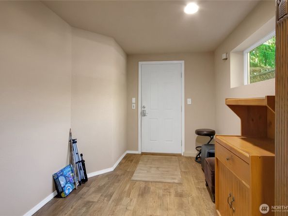 2419 SW 316th Street, Federal Way WA 98023
