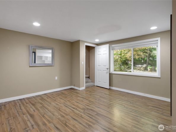 2419 SW 316th Street, Federal Way WA 98023