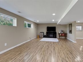 2419 SW 316th Street, Federal Way WA 98023