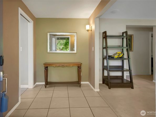 2419 SW 316th Street, Federal Way WA 98023