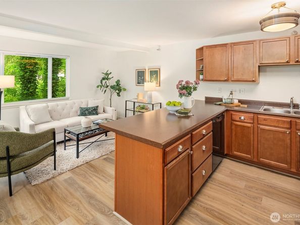 700 Front Street S D106, Issaquah WA 98027