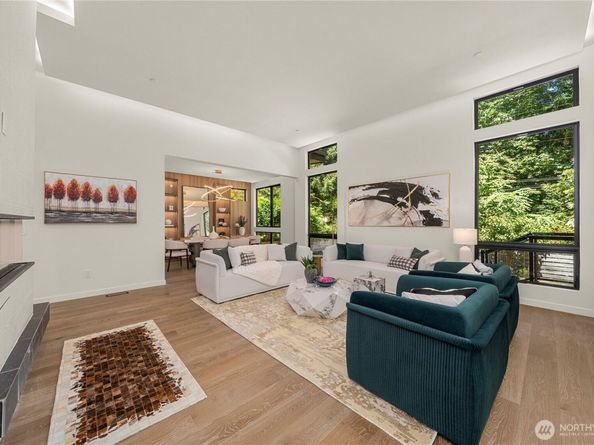 10823 SE 12th Street, Bellevue WA 98004