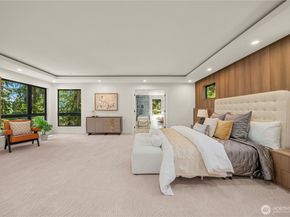 10823 SE 12th Street, Bellevue WA 98004
