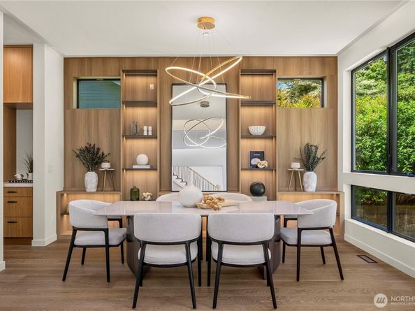 10823 SE 12th Street, Bellevue WA 98004