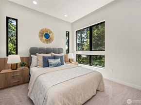10823 SE 12th Street, Bellevue WA 98004