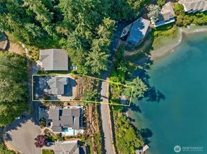 931 Oyster Bay Court, Bremerton WA 98312
