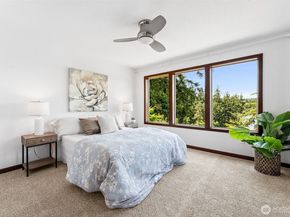 931 Oyster Bay Court, Bremerton WA 98312
