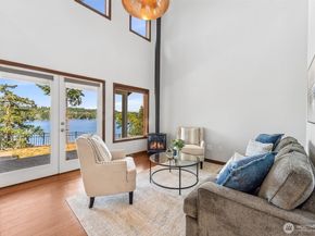 931 Oyster Bay Court, Bremerton WA 98312