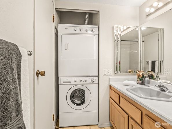 615 75th Street SE C44, Everett WA 98203