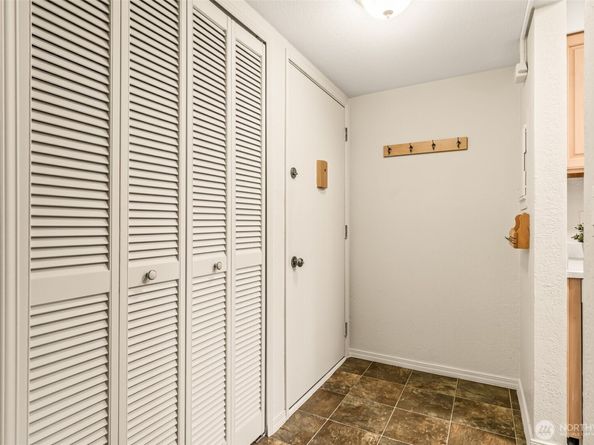 615 75th Street SE C44, Everett WA 98203