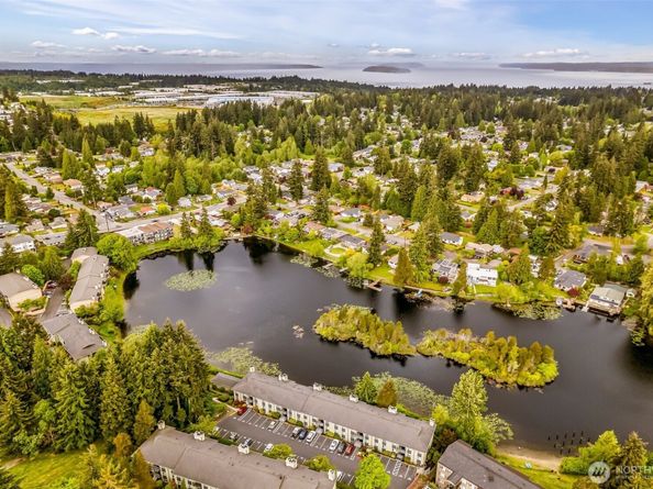 615 75th Street SE C44, Everett WA 98203