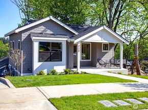 428 20th Avenue, Kirkland WA 98033