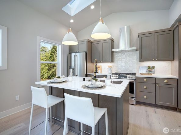 428 20th Avenue, Kirkland WA 98033