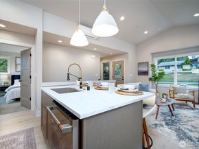 428 20th Avenue, Kirkland WA 98033