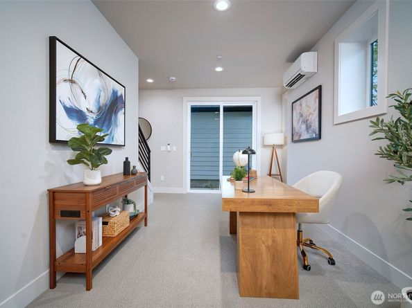 428 20th Avenue, Kirkland WA 98033