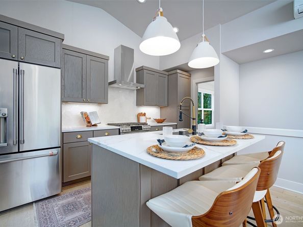 428 20th Avenue, Kirkland WA 98033