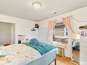5019 17th Avenue NE, Seattle WA 98105