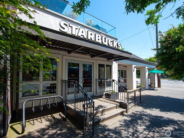 7301 5th Avenue NE 401, Seattle WA 98115