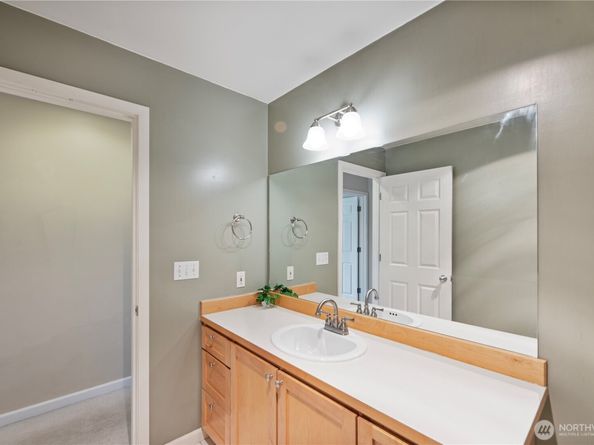 7301 5th Avenue NE 401, Seattle WA 98115