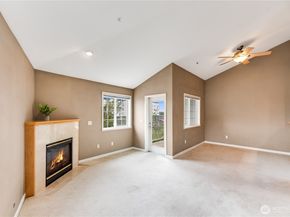 7301 5th Avenue NE 401, Seattle WA 98115